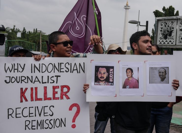 Demonstrasi menentang remisi pembunuh jurnalis - nalar.id